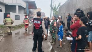 Kebakaran Hebat di Margaasih Bandung, Gudang Plastik dan Bengkel Kursi Ludes Dilalap Api